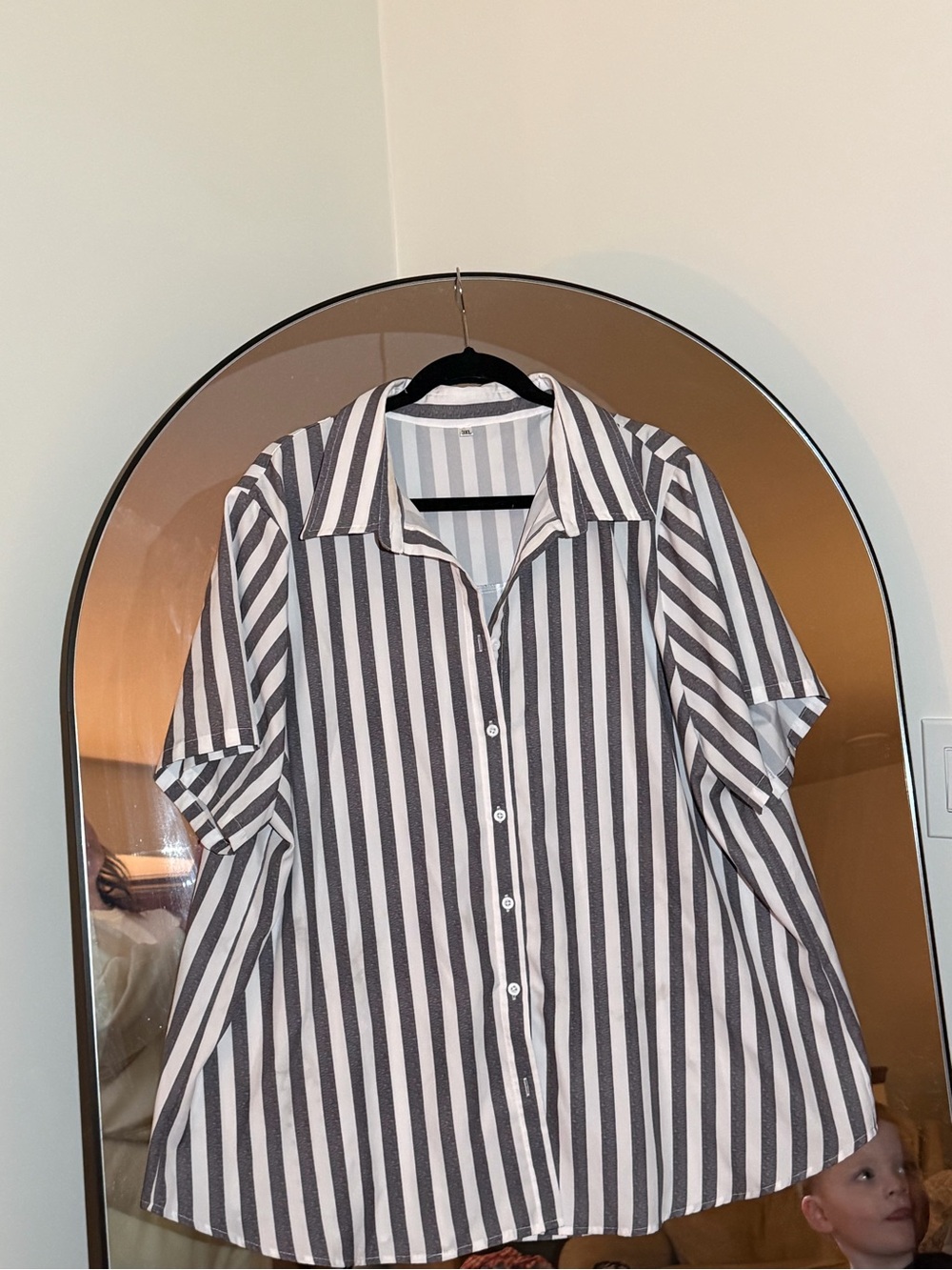 Amazon Men's Short-Sleeve Button-Down Shirt - Black & White Stripes